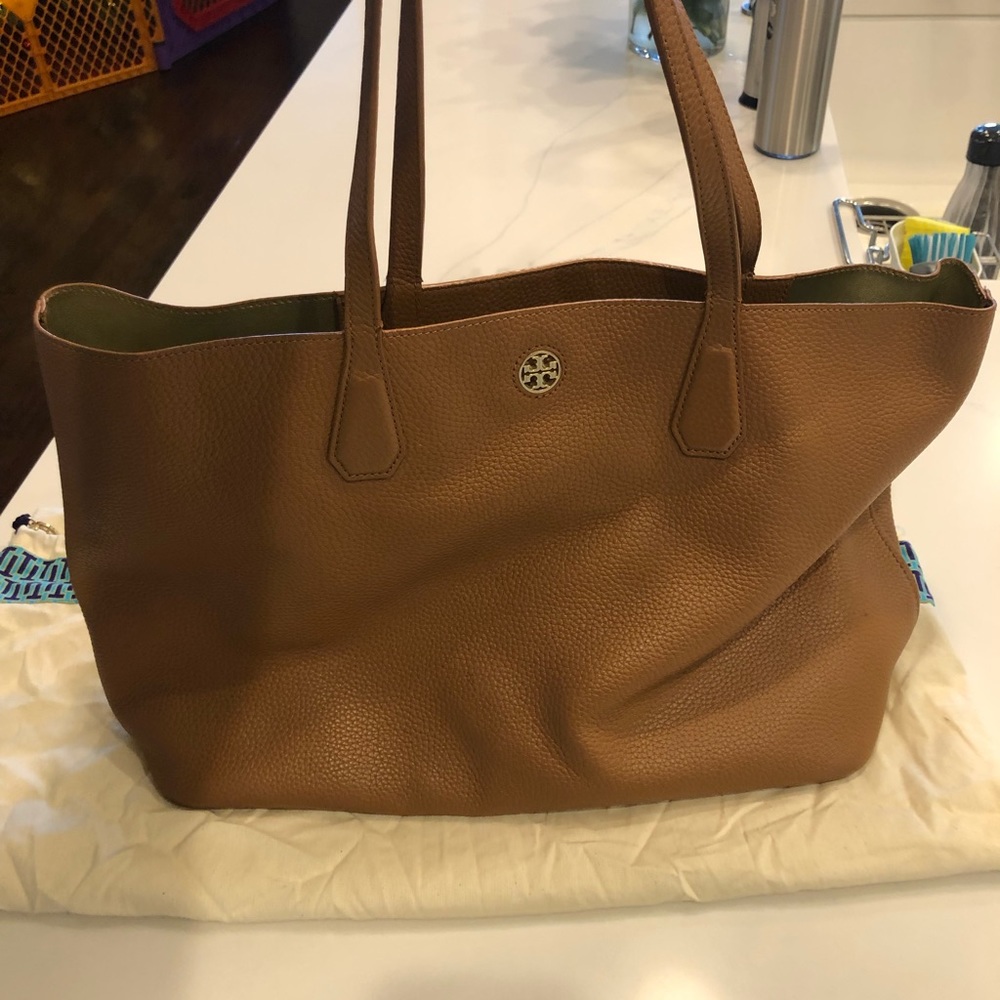 Tory Burch Perry Tote - Picture 2 of 7